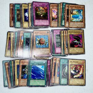 Lot of 150+ 1996 Yugioh Card Lot Konami Not Graded In‎ Good Condition￼